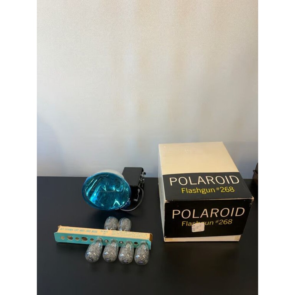 Polaroid Flashgun Model 268 with Original Box and Flashbulbs Vintage